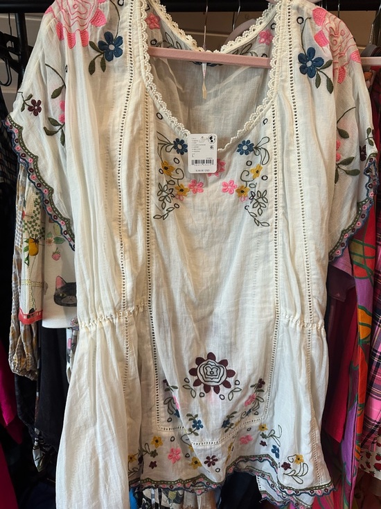 Free People Tops - FREE PEOPLE “Danielle” Cotton Voile Embroidered Blouse Cloud Dancer Large NWT